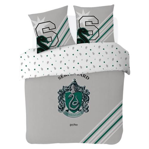 Plan à trois pour une petite à couette! Plan à trois pour une petite à couette!