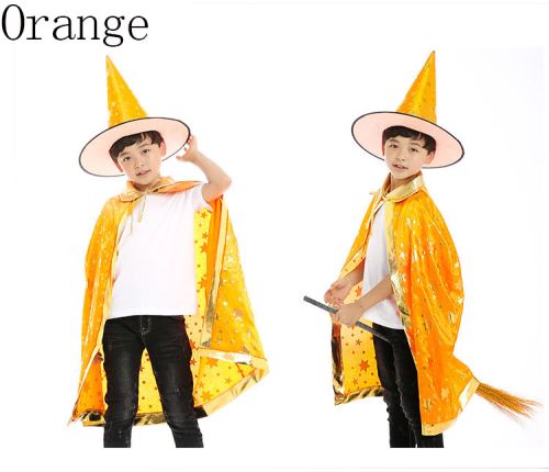 Des enfants jouent un ensemble de chapeaux de capitaine avec cape dorée à cinq étoiles Orange