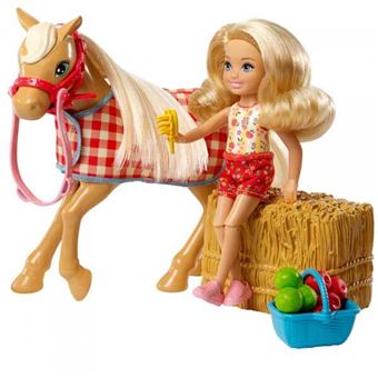 Chelsea et son poney a la ferme clearance