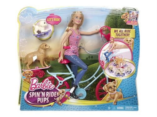 Poup e Barbie v lo avec ses chiens