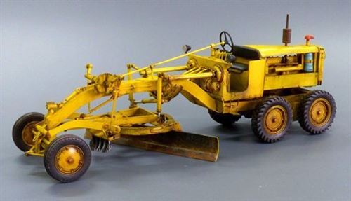 Plus Model U.s. Motor Grader - 1:48E - Image 2