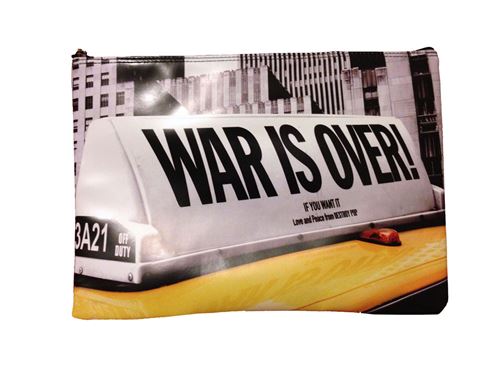 Housse universelle Destroy Pop pour ordinateurs portables 11 pouces édition limitée WAR IS OVER TAXI