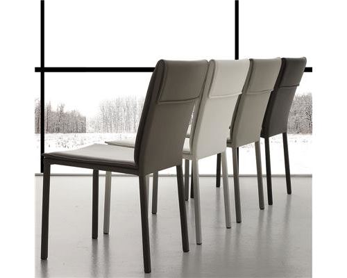 Chaise marron design EMILIE (lot de 4) - Marron