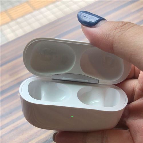 Écouteurs Apple AirPods Pro - Boîtier Charge Sans Fil
