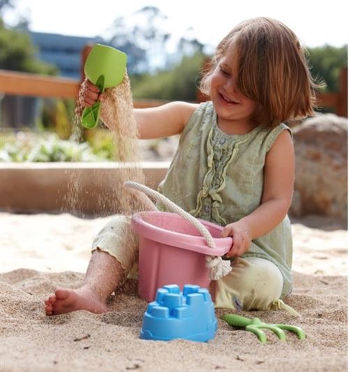 green toys shovel