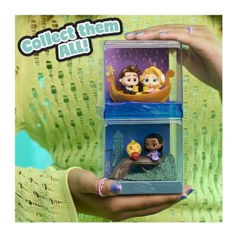 Figurines a collectionner - DISNEY - Moments de Film - 2 figurines, 1 diorama, 1 carte de fond, 10 scenes a collectionner