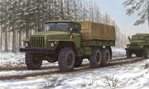 TRUMPETER Maquette  URAL -4320- 1/35 - Maquette militaire