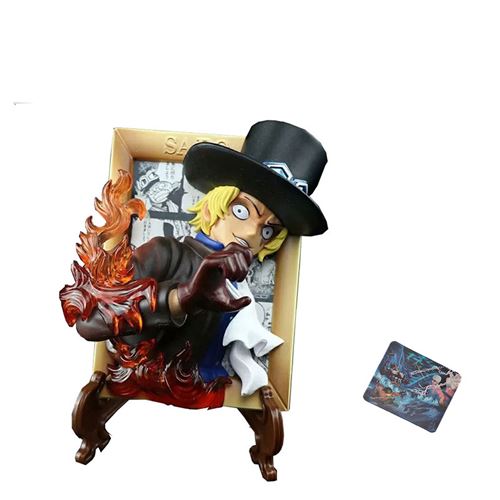 Figurine One Piece Sabo 12cm avec tapis de souris One Piece
