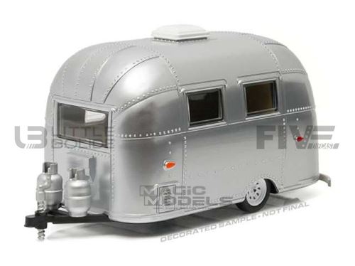 Voiture Miniature de Collection GREENLIGHT COLLECTIBLES 1-24 - AIRSTREAM Bambi Airstream Sport - Polished Silver - 18228
