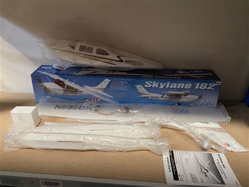 A saisir Cessna 182 Skylane