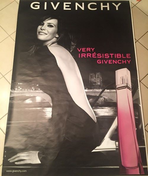 GIVENCHY - 120x175 cm - AFFICHE / POSTER