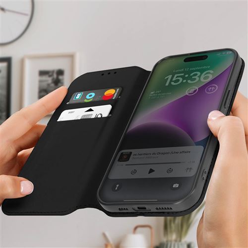 Achetez Étui de Protection Magnétique Pour Iphone 15 TPU + PC Couverture de  Téléphone de Conception à Double Couche Avec Film de L'objectif de  L'appareil Photo - Noir de Chine