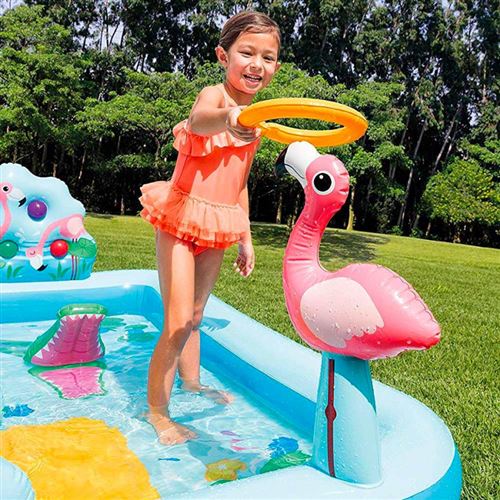 Une piscine gonflable pour les enfants : des séances de jeux