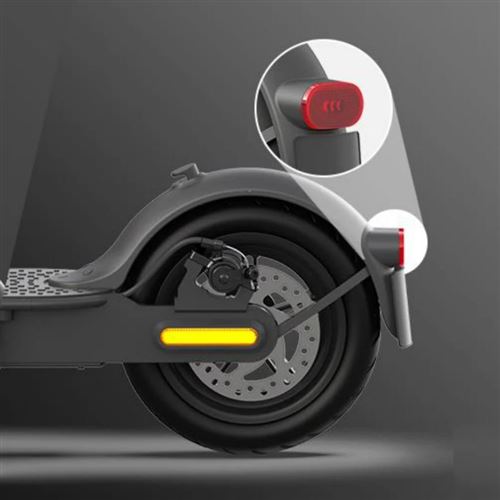 24€01 sur Garde-boue arrière avec feu arrière Convient aux scooters  électriques Xiaomi M365, M365 PRO, PRO2, 1S, LITE - Accessoire scooter et  moto - Achat & prix
