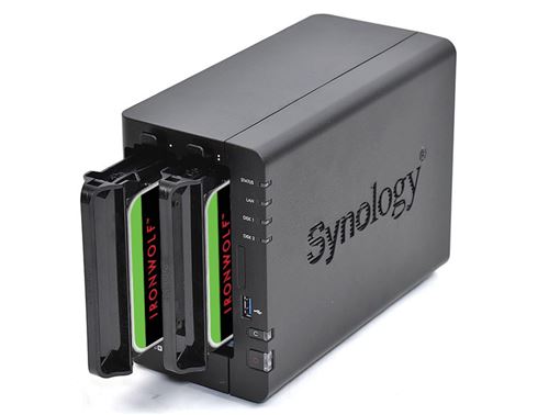 Serveur NAS Synology DS223 8To avec 2x disques durs ST 4To IRON WOLF