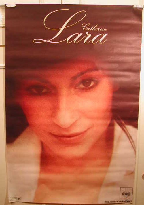 Lara Catherine - 77x115 cm - AFFICHE / POSTER État correct - N/A reconditionné disponible sur Fnac