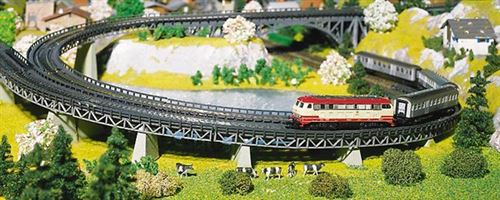 Faller 4 Chemins de roulement courbes -N - B&acirc;timent pour train miniat