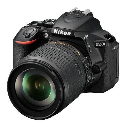 NIKON d5600 + 18-105 vr
