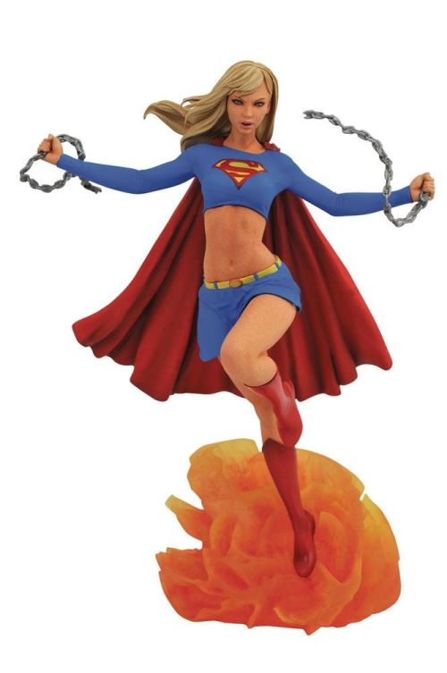 DC Comic Gallery statuette Supergirl 25 cm