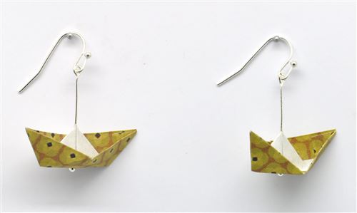 Boucles d'oreille papier origami bateau moutard - the cocotte