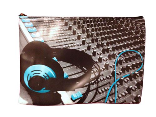 Housse pour tablette et ordinateur 10 pouces Destroy Pop édition limitée TABLE MIX