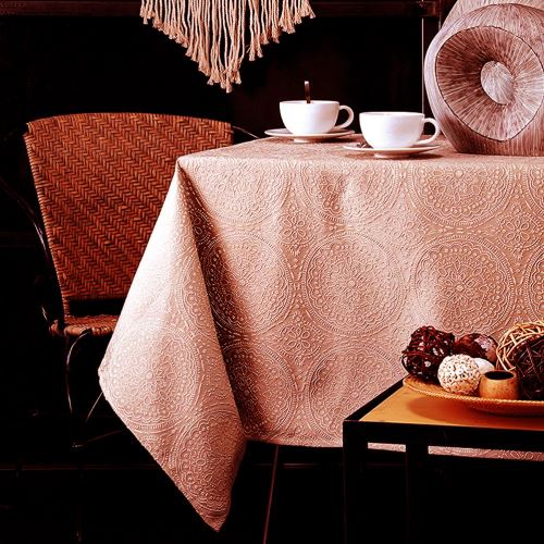 Nappe carrée brodée Kolam Lin 140 x 240 cm