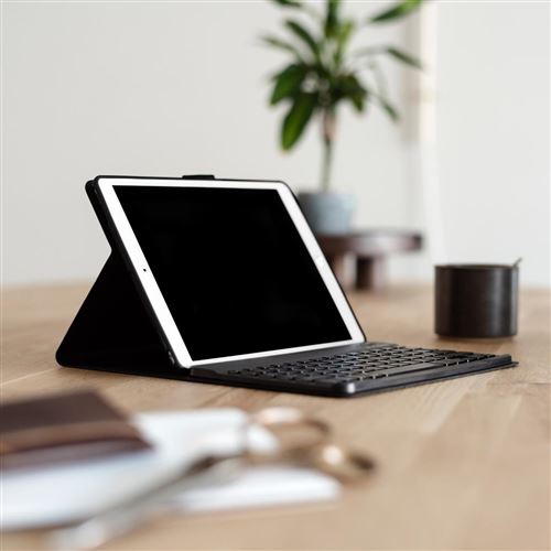 Étui de tablette portefeuille Bluetooth Keyboard QWERTY pour Samsung pour Galaxy Tab A7 Noir Accezz