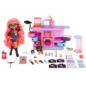 OMG I AM - Rescue Vet Set™ Cabinet de vétérinaire - Poupée + 2 animaux et accessoires - Dès 4 ans.