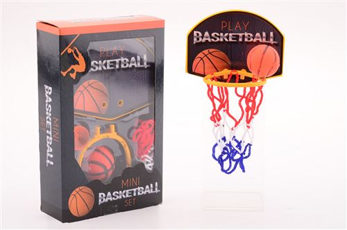 Mini match de basket avec un ballon de basket en boîte