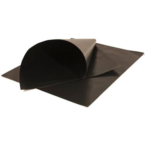 Feuille de cuisson antiadhésive et réutilisable pour barbecue et four