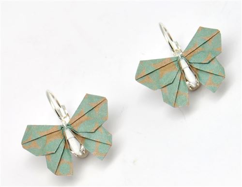 Boucles d'oreille papier origami papillon vert et beige - the cocotte