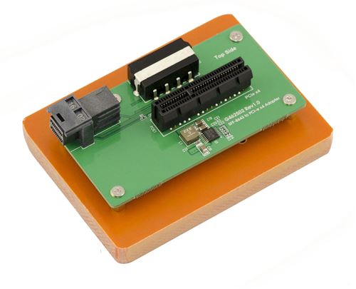 Plaque PCIe 4x pour port SFF-8643 Avec support