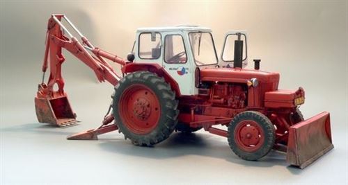 Sowjetische Planierraupe/trecker Belarus - 1:35e - Plus Model