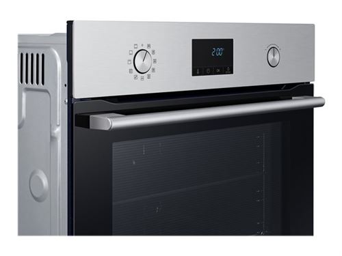 Samsung NV68A1170BS - Four - encastrable - niche - largeur : 56 cm - profondeur : 54.9 cm - hauteur : 57.8 cm - avec système auto-nettoyant - classe A - acier inoxydable
