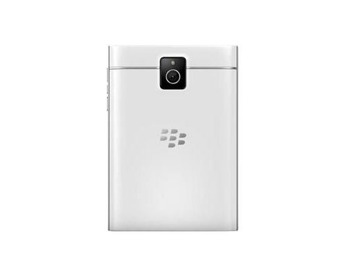 BlackBerry Passport - 4G smartphone BlackBerry - RAM 3 Go / 32 Go - microSD slot - Écran LCD - 4.5\