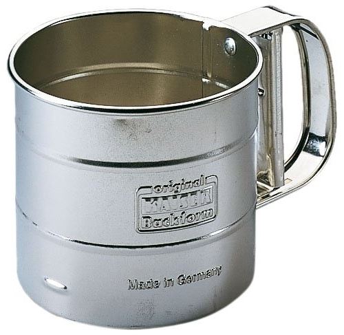 Original Kaiser 769677 - Colino Da Pasticceria Per Farina E Zucchero A Velo, In Acciaio Inox, Capacità: 350 G