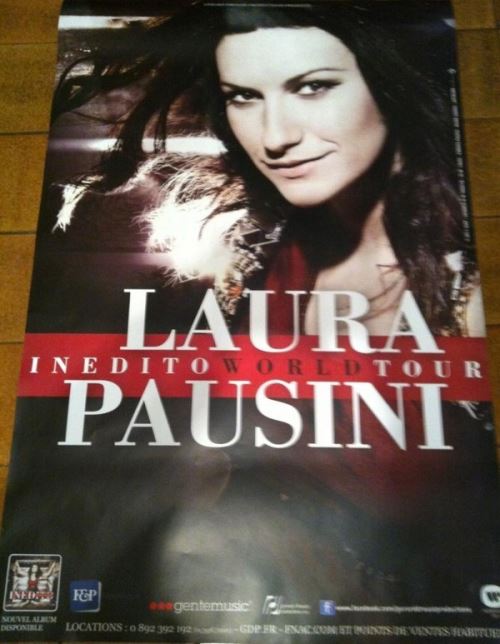 Laura PAUSINI - 80x120 cm - AFFICHE / POSTER État correct - N/A reconditionné disponible sur Fnac