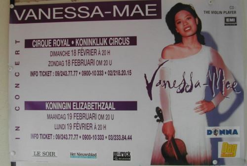 Mae Vanessa - 67x98 cm - AFFICHE / POSTER