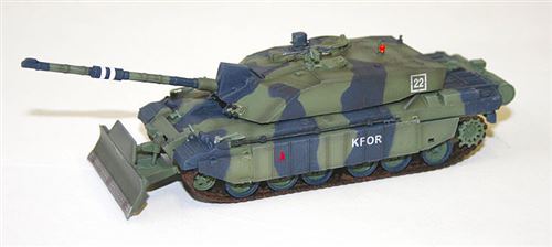Brit. Challenger Ii In Action Kosovo 1999, Easy Model- 1:72e - Easy Model