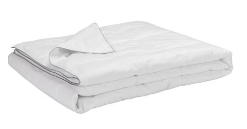 Couette naturelle en plumes d'oies 96%, housse en 100% coton percale, 150 g/m². 180x220 cm Pikolin Home
