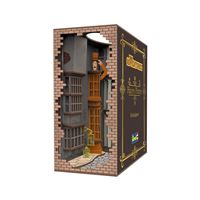 Maquette Harry Potter Book Nook Tiny Adventures Chemin de Traverse 23 cm