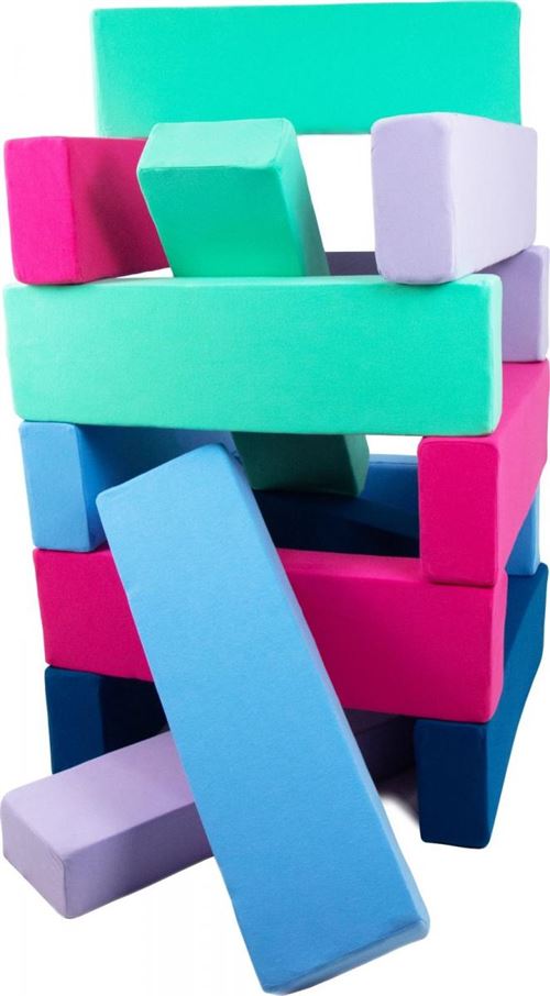 Set Jenga est compose de 15 grands blocs en mousse multicolor