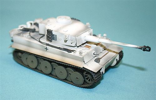 Tiger 1 Early Type ''lah'', Kharkov, 194 - 1:72e - Easy Model