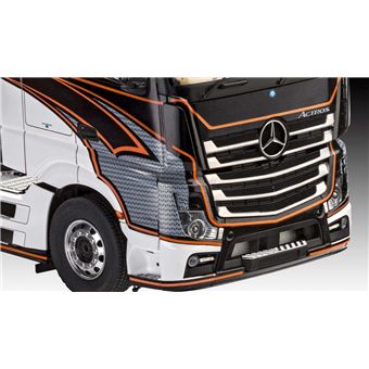 Maquette Revell Mercedes-Benz Actros MP4 1:24