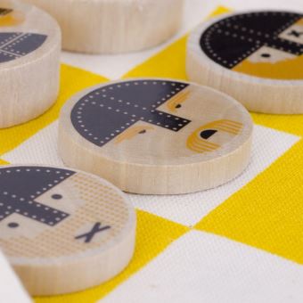 Jeu de voyage Auzou Les Jouets Libres La Cour du Roi Jeu d'échecs en bois