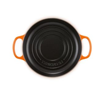 Le Creuset illumine la cuisine avec Flamme dorée - Offrir International