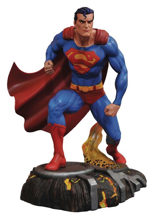 DC Gallery statuette Superman 25 cm