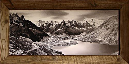 Tableau Deco Chalet en Vieux Bois-Le Lac Blanc 3-Monochrome 100x50 cm