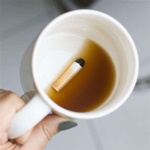 Mug immonde mégot de cigarette