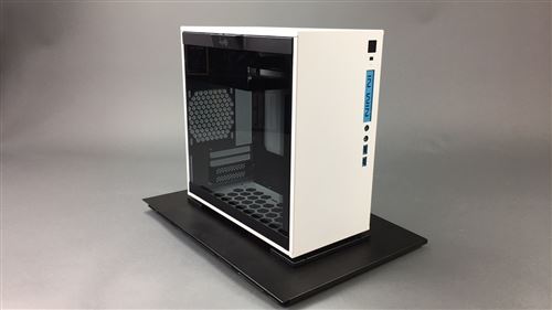 In Win Noir 301 - Tour - Micro Atx - Panneau Latéral Fenêtré - Pas D'alimentation (Atx12v/ Ps/2) - Usb/Audio